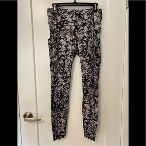 Lululemon Fast and Free 28”